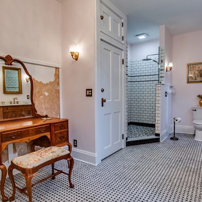 Own Room grand bathroom